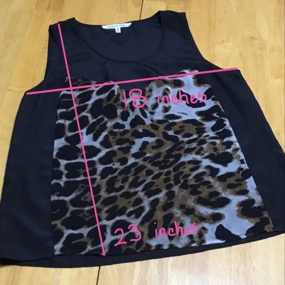 Animal Print Sleeveless Lightweight Blouse - Picture 2 of 2